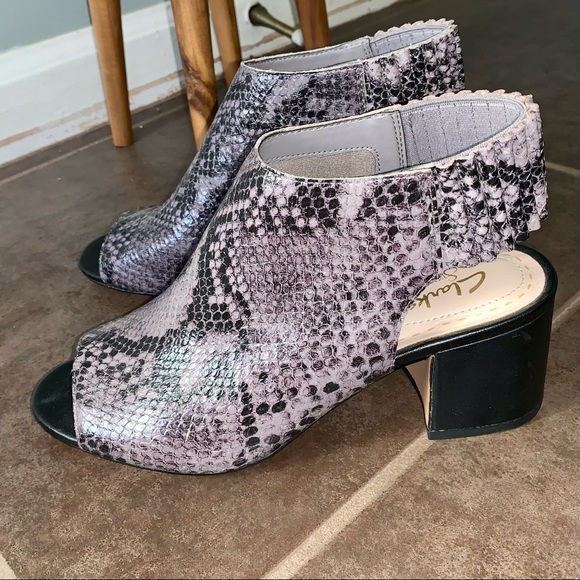 Clarks Barley Charm Snakeskin Print Sandals Size 6.5 - Picture 11 of 11